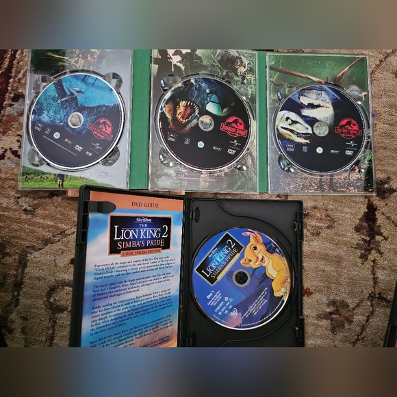 2/15$ DVDs Jurassic Park, Lion King, The Incredibles, King Kong - Picture 4 of 5
